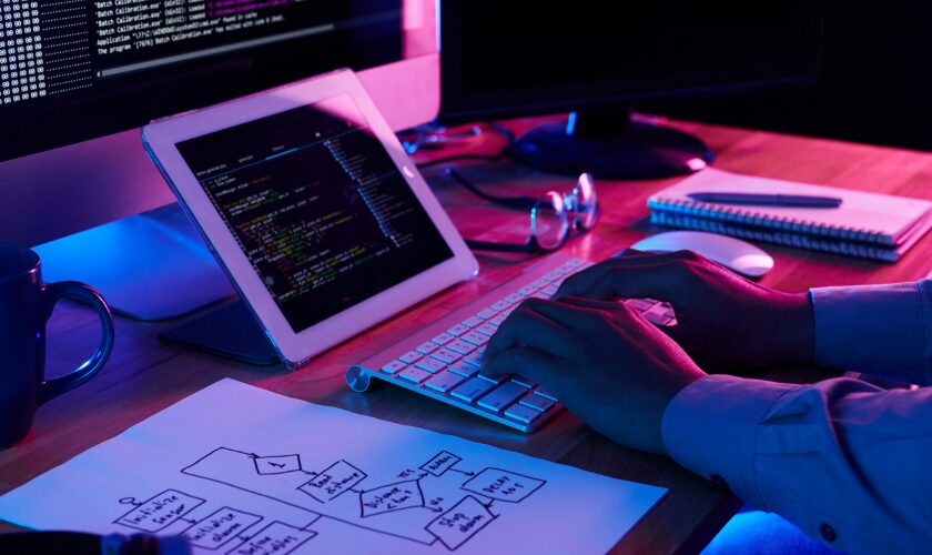 10 Essential Tools For Every Web Developer In 2025